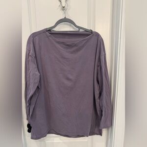 Lululemon Back In Action long sleeve t-shirt